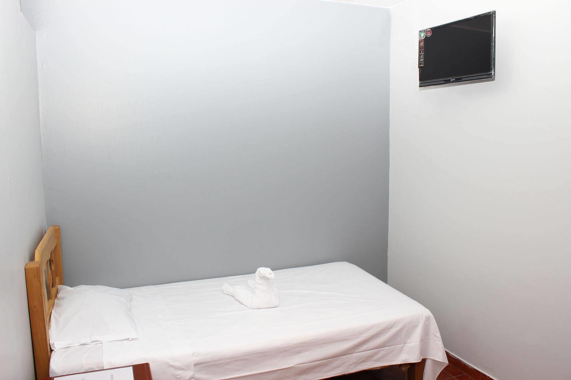 Hostal Las Fresas Lima Airport Callao Exteriör bild