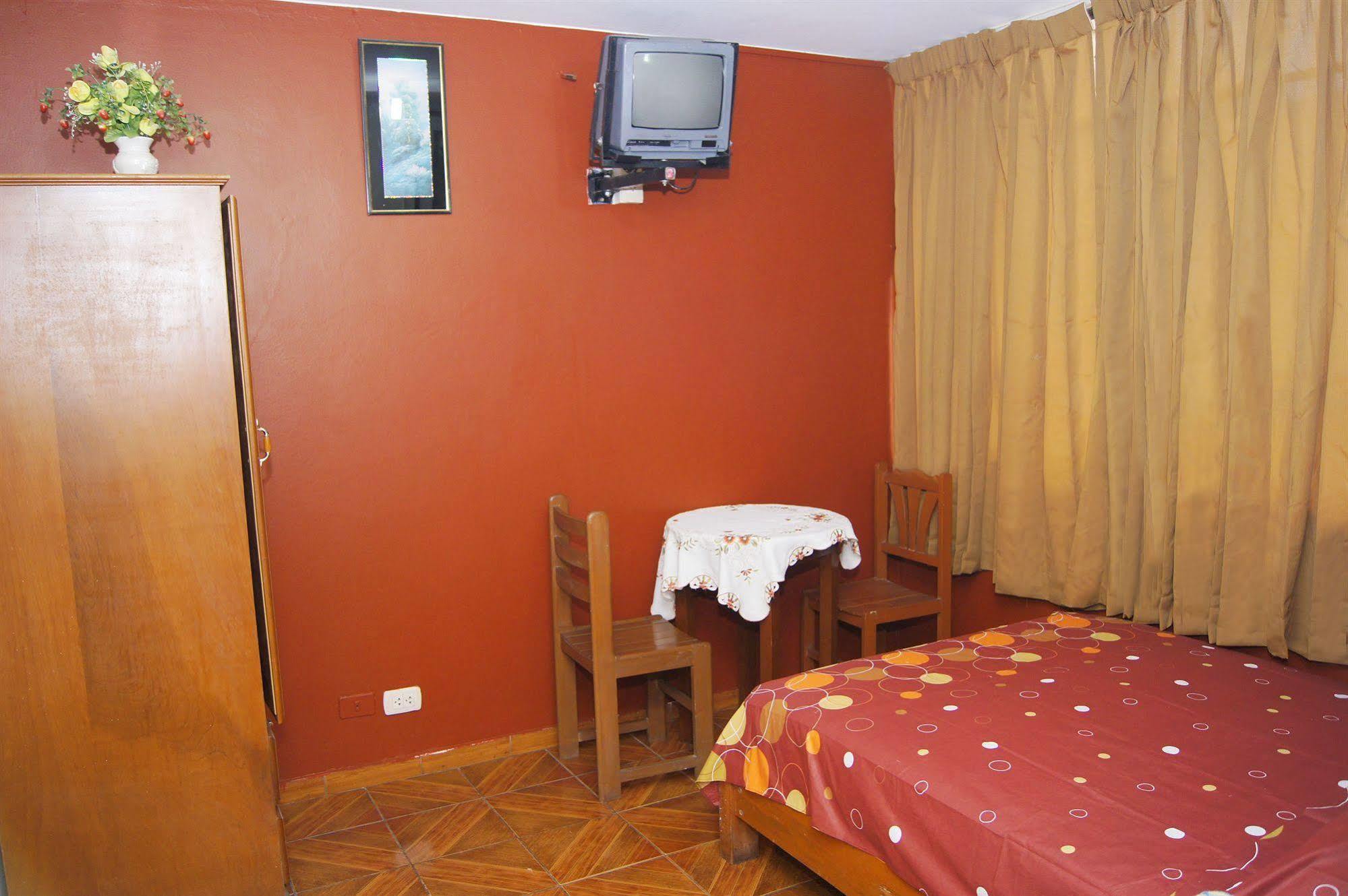 Hostal Las Fresas Lima Airport Callao Exteriör bild